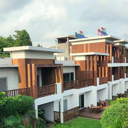 Jeju Eco Suites Seogwipo Exterior foto