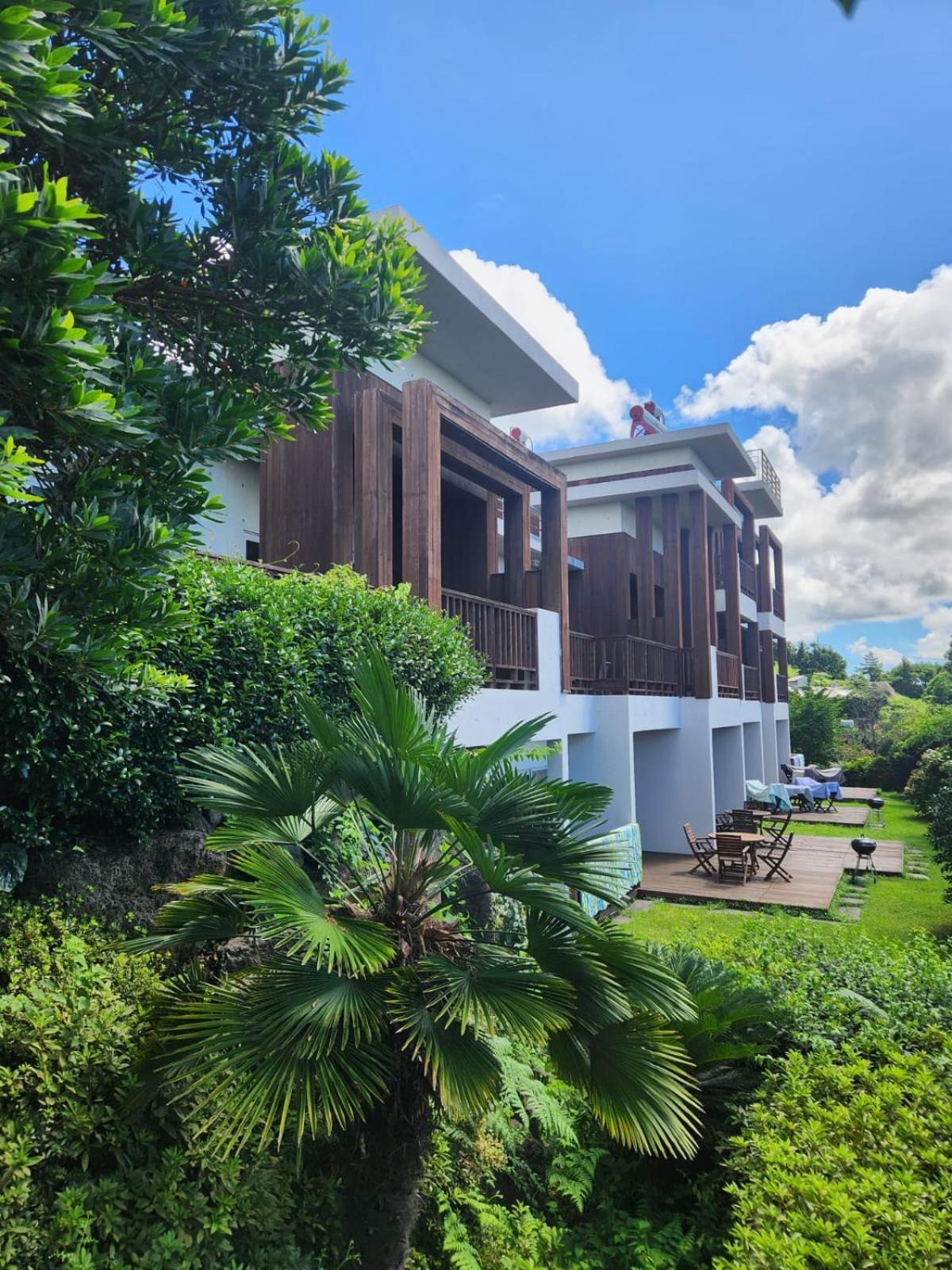 Jeju Eco Suites Seogwipo Exterior foto