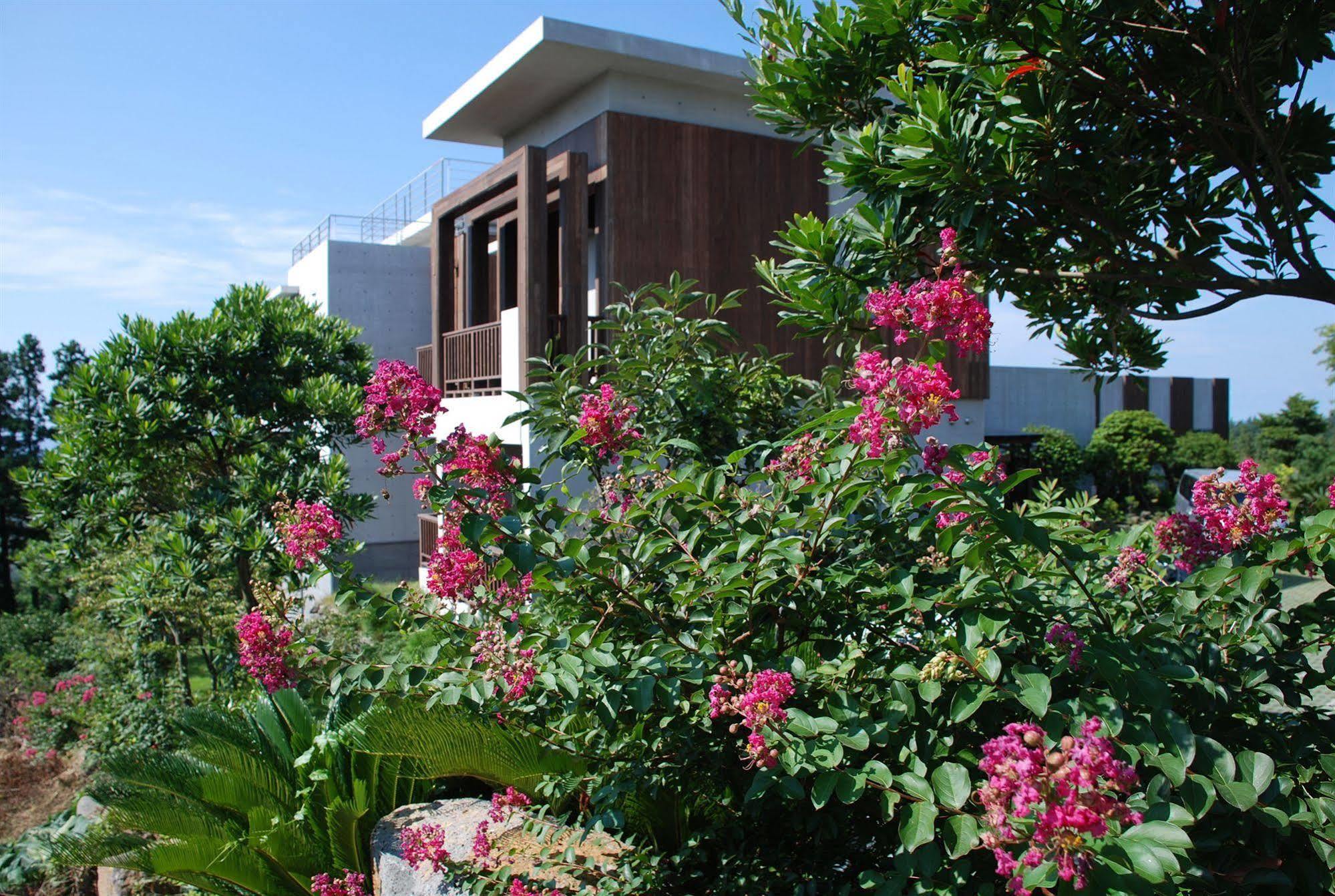 Jeju Eco Suites Seogwipo Exterior foto